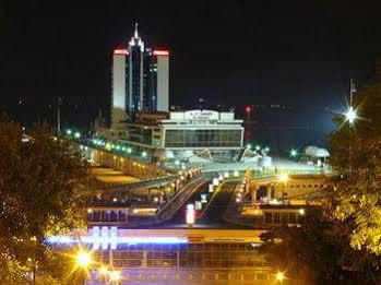 Odessa Hotel Exteriör bild